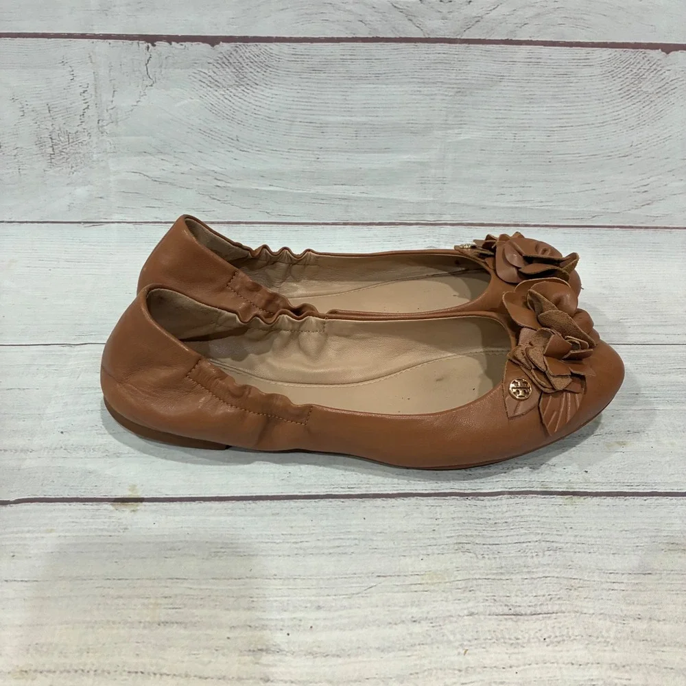 Tory Burch Blossom Ballet Flats Womens 8.5 Tan Leather Flower Applique